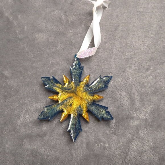 Handmade Snowflake Christmas Tree Ornaments Resin Ribbon Hangers Blue & Gold - Picture 6 of 7